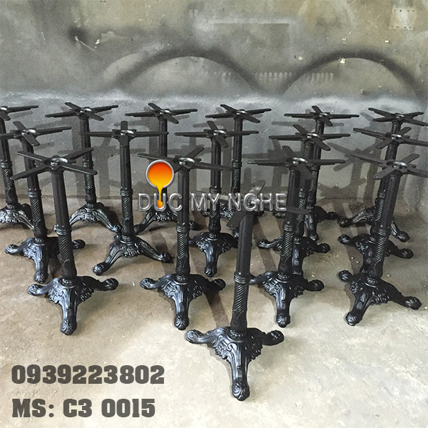 Bàn cafe 3 chân gang đúc C3 015